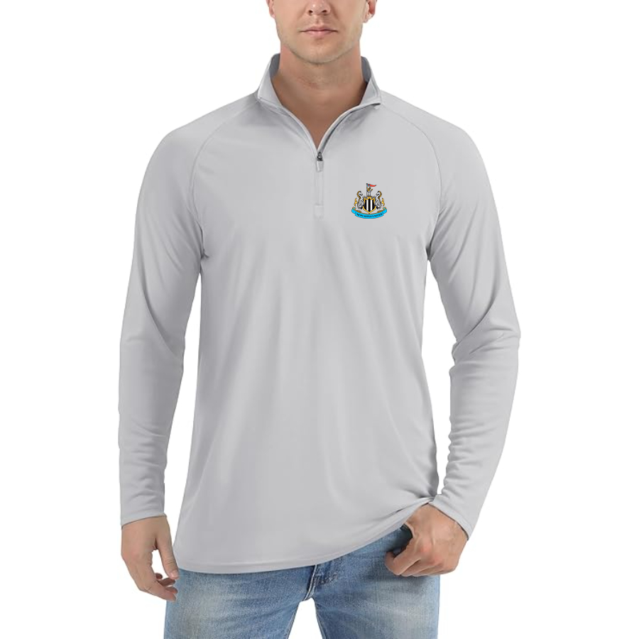 Men’s  Newcastle United FC - Lightweight Quarter-Zip Athletic Shirt – Long Sleeve Performance Wear